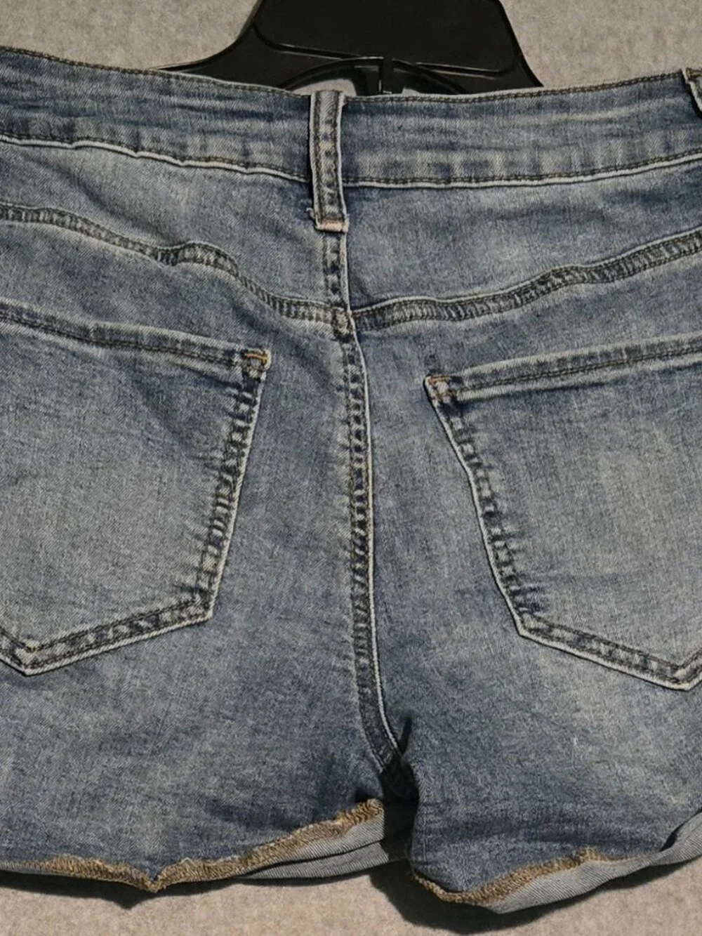 So Women's Distressed Curvy Shortie High Rise Jean Shorts Size 7/28